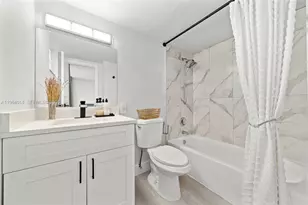 17011 N Bay Rd, Sunny Isles Beach, FL 33160 - Photo 14