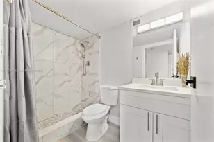 17011 N Bay Rd, Sunny Isles Beach, FL 33160 - Photo 18