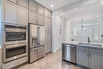 1757 NE 9th St, Fort Lauderdale, FL 33304 - Photo 6