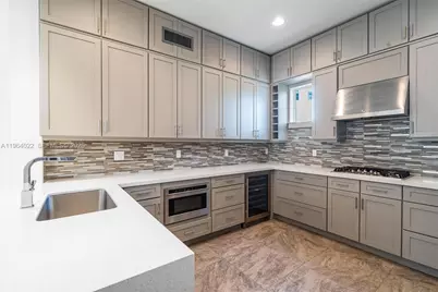 1757 NE 9th St, Fort Lauderdale, FL 33304 - Photo 4