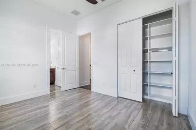 1757 NE 9th St, Fort Lauderdale, FL 33304 - Photo 24