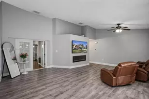 18765 NW 55th Ave, Miami Gardens, FL 33055 - Photo 4