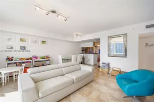 31 SE 5th St, Miami, FL 33131 - Photo 8