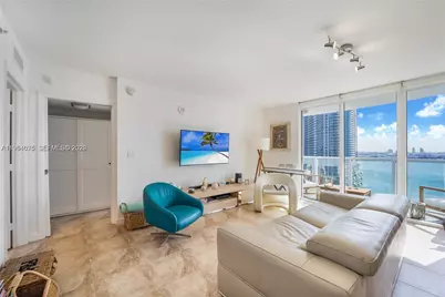 31 SE 5th St #2706, Miami, FL 33131 - Photo 4