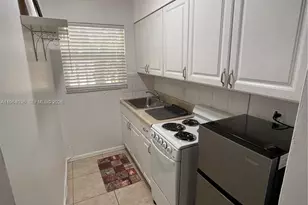 1717 NE 12th St, Fort Lauderdale, FL 33304 - Photo 6