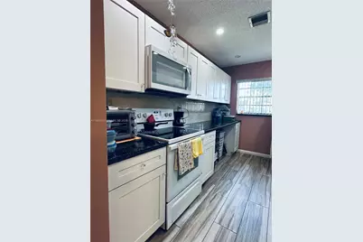 5260 Nesting Way #B, Delray Beach, FL 33484 - Photo 6