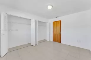 240 W 68th St, Hialeah, FL 33014 - Photo 14