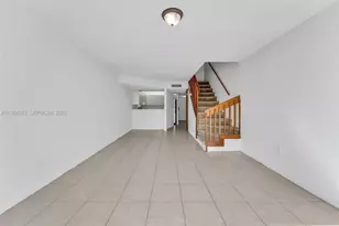 240 W 68th St, Hialeah, FL 33014 - Photo 10