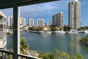 2980 Point E Dr, Aventura, FL 33160 - Photo 28