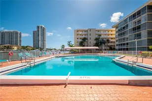 2980 Point E Dr, Aventura, FL 33160 - Photo 36