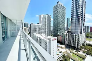 79 SW 12th St, Miami, FL 33130 - Photo 12