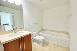 79 SW 12th St, Miami, FL 33130 - Photo 8