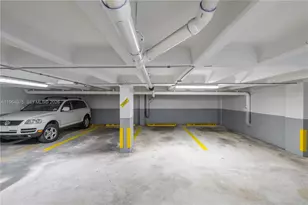 245 18th St, Miami Beach, FL 33139 - Photo 16