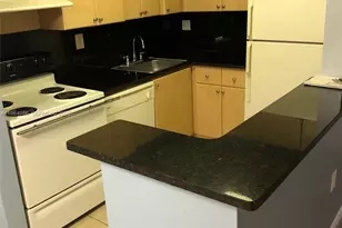 7130 NW 179th St, Hialeah, FL 33015 - Photo 1