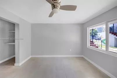 1150 NW 1st Pl #5, Miami, FL 33136 - Photo 10