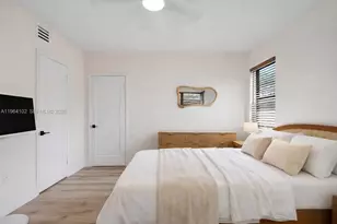 1275 Marseille Dr, Miami Beach, FL 33141 - Photo 10