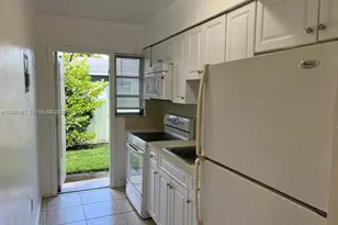 8885 NE 8th Ct, Miami, FL 33138 - Photo 16
