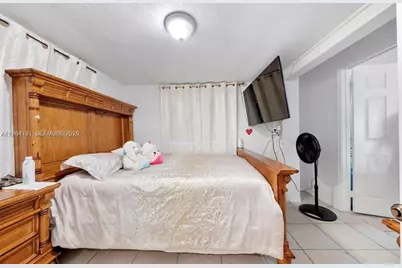 5300 SW 6th St, Miami, FL 33134 - Photo 20