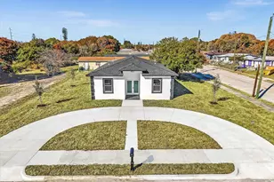 803 20th N St, Fort Pierce, FL 34950 - Photo 2