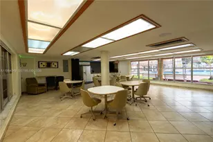 1910 W 56th St, Hialeah, FL 33012 - Photo 14