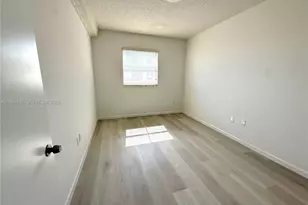 185 SE 14th Terrace, Miami, FL 33131 - Photo 8