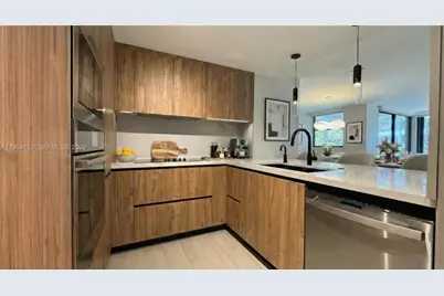 170 Ocean Lane Dr #403, Key Biscayne, FL 33149 - Photo 4