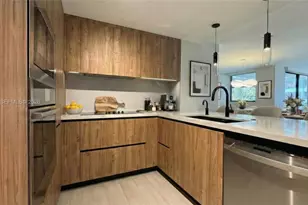 170 Ocean Ln Dr, Key Biscayne, FL 33149 - Photo 4