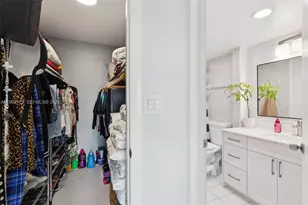 2201 Brickell Ave, Miami, FL 33129 - Photo 18