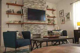 15105 SW 180th St, Miami, FL 33187 - Photo 8