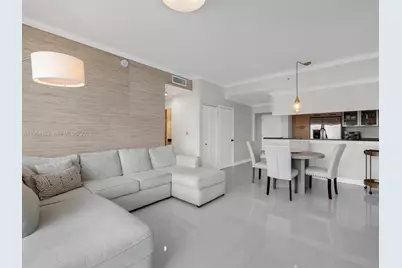 31 SE 5th St #3419, Miami, FL 33131 - Photo 10