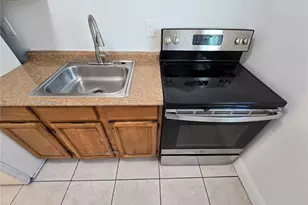 535 NW 7th St, Miami, FL 33136 - Photo 4