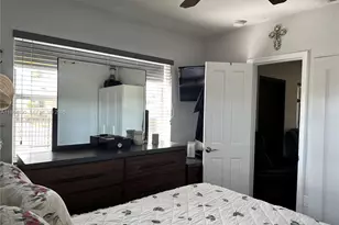 991 E 47th St, Hialeah, FL 33013 - Photo 14