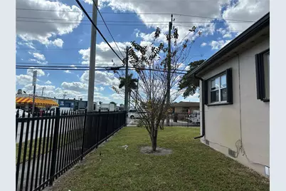 991 E 47th St, Hialeah, FL 33013 - Photo 6