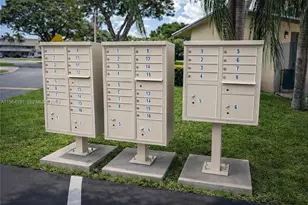 22335 Palomita Dr, Boca Raton, FL 33428 - Photo 10