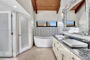 15 Portside Dr, Fort Lauderdale, FL 33316 - Photo 24