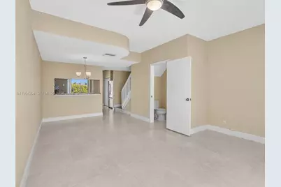 60 Key West Ct #60, Weston, FL 33326 - Photo 14