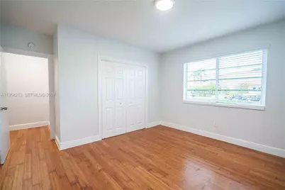 7325 Carlyle Ave #8, Miami Beach, FL 33141 - Photo 8