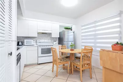 571 SW 141st Ave #207N, Pembroke Pines, FL 33027 - Photo 6
