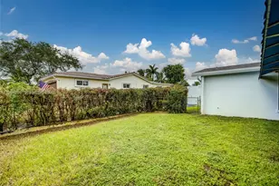 4917 W Park Rd, Hollywood, FL 33021 - Photo 22