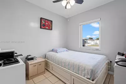 15401 NW 28th Ct, Miami Gardens, FL 33054 - Photo 22