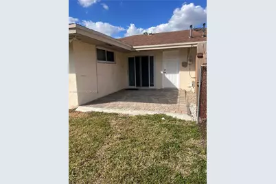 5782 SW 61st St #5782, Miami, FL 33143 - Photo 2