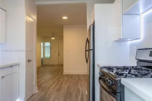 7325 Carlyle Ave, Miami Beach, FL 33141 - Photo 10