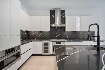 2962 W Trade Ave, Coconut Grove, FL 33133 - Photo 16