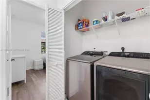 3419 W 105th Pl, Hialeah, FL 33018 - Photo 30