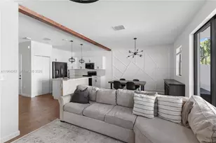 3419 W 105th Pl, Hialeah, FL 33018 - Photo 12