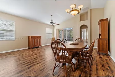 600 NW Treves Ct, Port Saint Lucie, FL 34986 - Photo 14