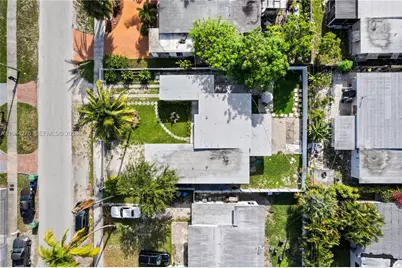 315 NW 106th St, Miami, FL 33150 - Photo 32