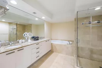 1800 S Ocean Dr #1010, Hallandale Beach, FL 33009 - Photo 20