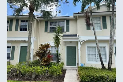 9820 NW 56th Pl, Coral Springs, FL 33076 - Photo 1