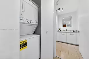 3250 NE 1st Ave, Miami, FL 33137 - Photo 20